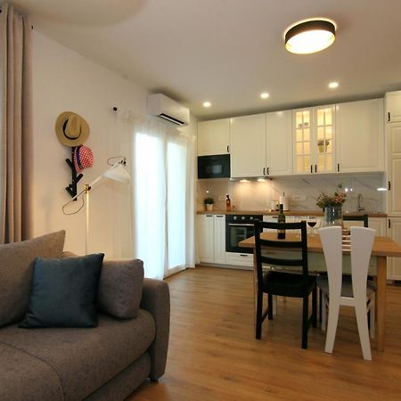 Apartments Tona Zaboric Ngoại thất bức ảnh