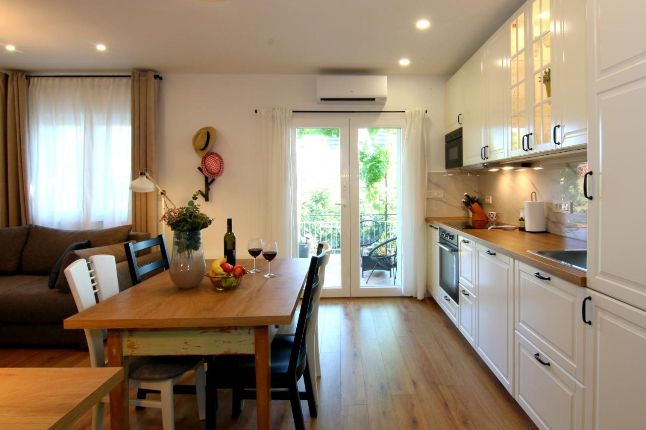 Apartments Tona Zaboric Ngoại thất bức ảnh