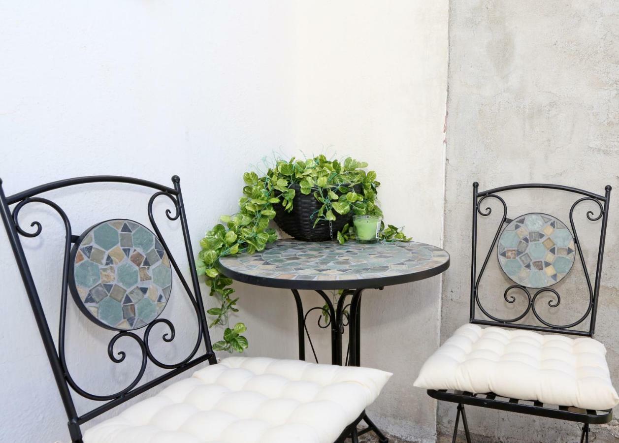 Apartments Tona Zaboric Ngoại thất bức ảnh