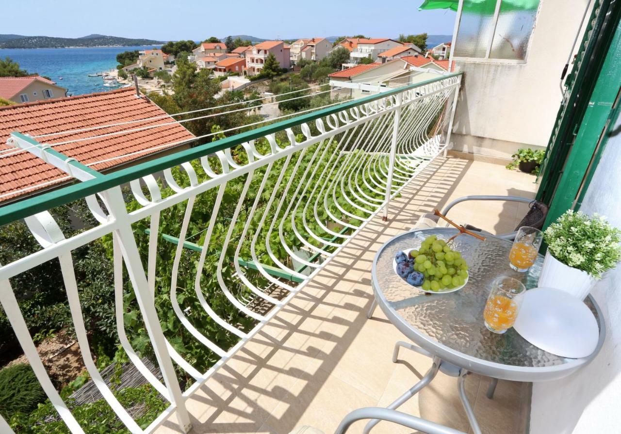 Apartments Tona Zaboric Ngoại thất bức ảnh