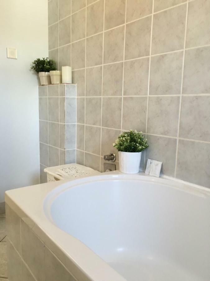 Apartments Tona Zaboric Ngoại thất bức ảnh